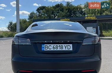 Лифтбек Tesla Model S 2023 в Львове