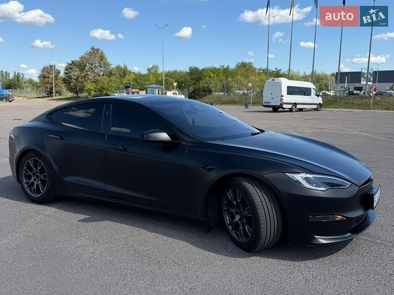 Лифтбек Tesla Model S 2023 в Львове