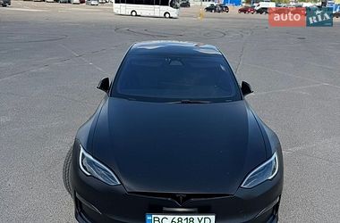 Лифтбек Tesla Model S 2023 в Львове