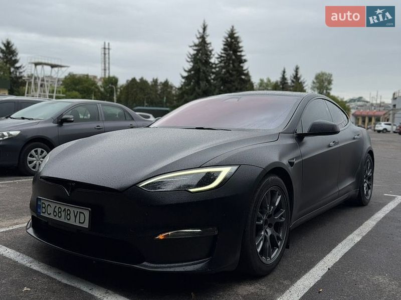 Лифтбек Tesla Model S 2023 в Львове