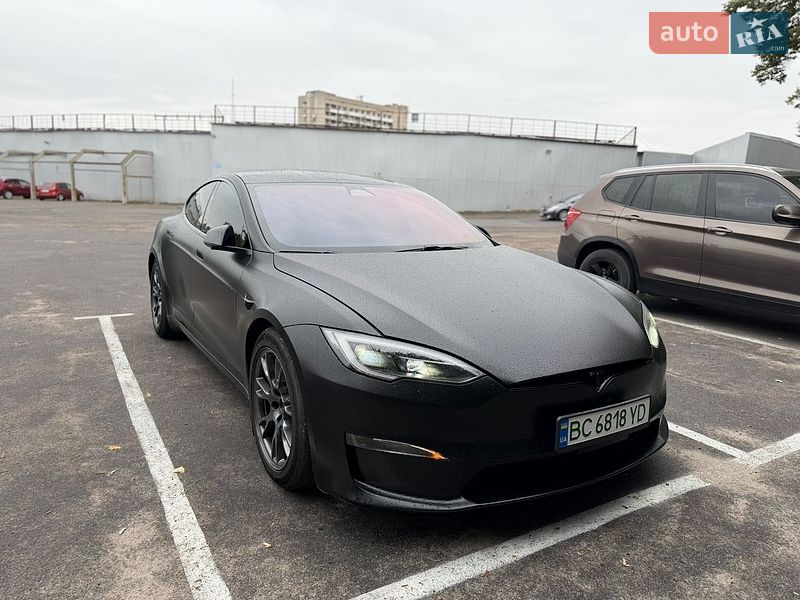 Лифтбек Tesla Model S 2023 в Львове