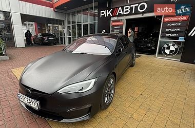 Лифтбек Tesla Model S 2023 в Львове