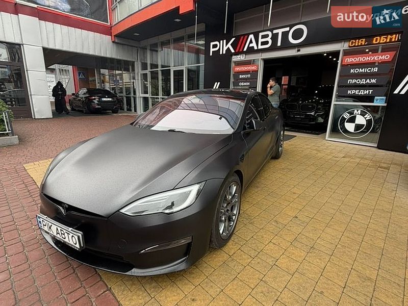 Лифтбек Tesla Model S 2023 в Львове