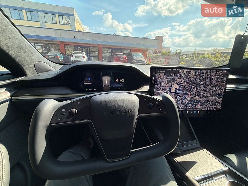 Лифтбек Tesla Model S 2023 в Львове