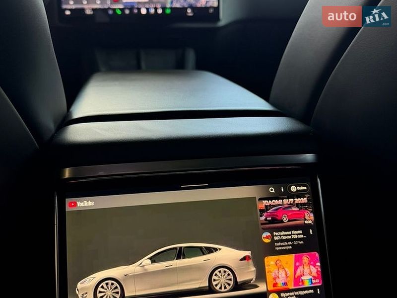 Лифтбек Tesla Model S 2023 в Львове