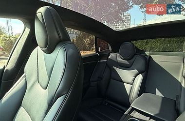Лифтбек Tesla Model S 2023 в Львове