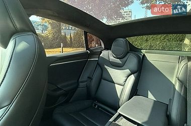 Лифтбек Tesla Model S 2023 в Львове