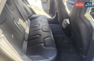 Ліфтбек Tesla Model S 2016 в Києві