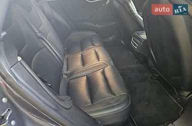 Ліфтбек Tesla Model S 2015 в Києві