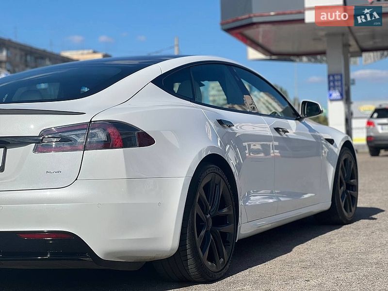 Ліфтбек Tesla Model S 2021 в Одесі
