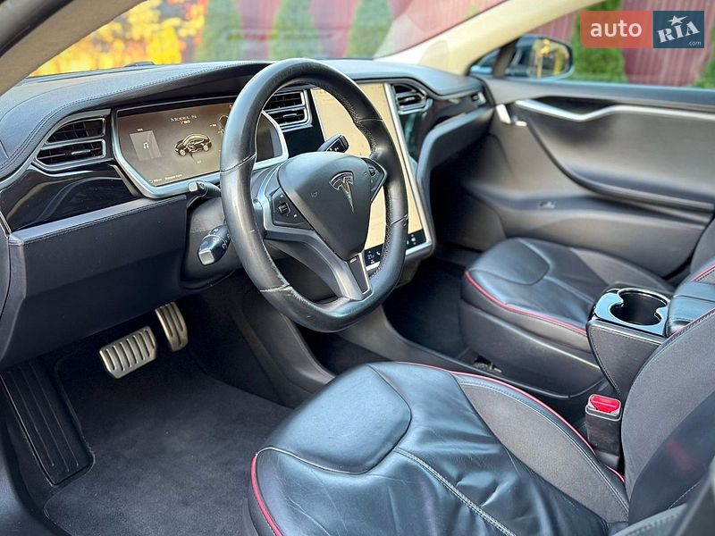 Лифтбек Tesla Model S 2013 в Дрогобыче