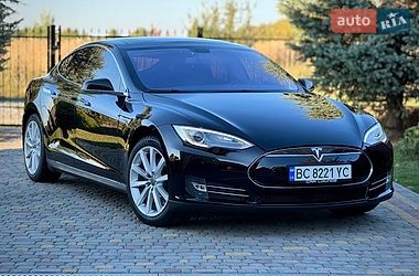 Лифтбек Tesla Model S 2013 в Дрогобыче