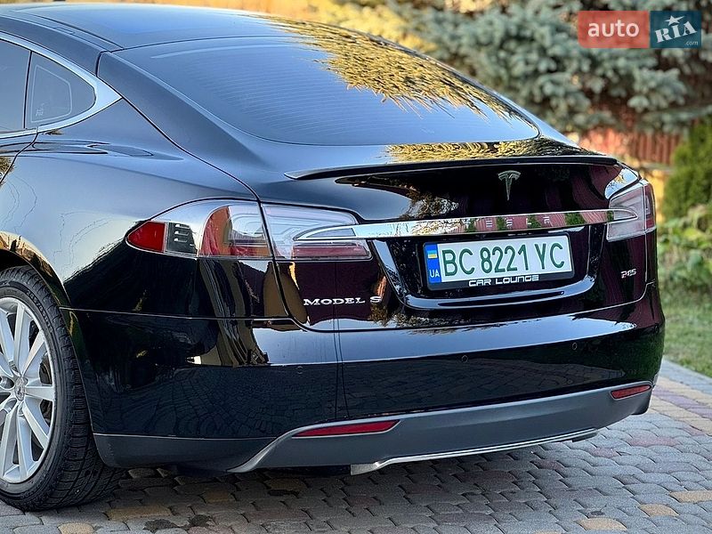 Лифтбек Tesla Model S 2013 в Дрогобыче