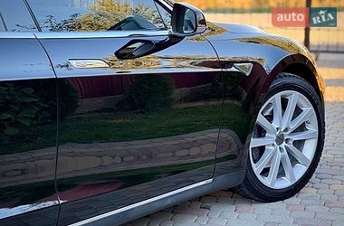 Лифтбек Tesla Model S 2013 в Дрогобыче