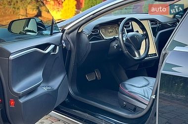 Лифтбек Tesla Model S 2013 в Дрогобыче