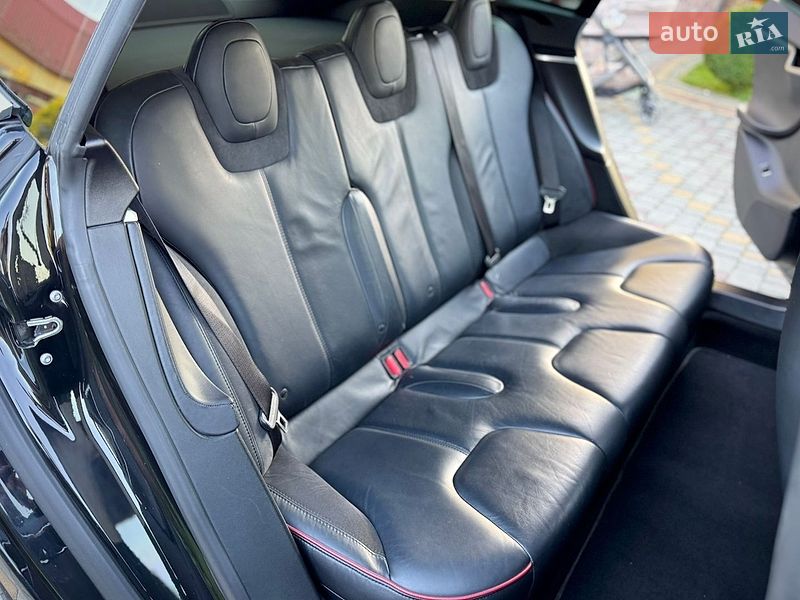 Лифтбек Tesla Model S 2013 в Дрогобыче