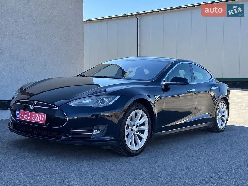 Tesla Model S