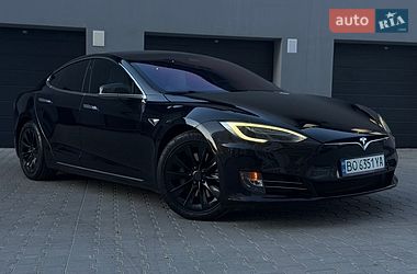 Ліфтбек Tesla Model S 2017 в Тернополі
