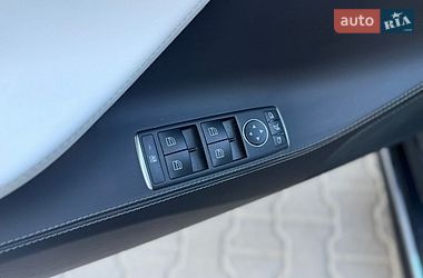 Ліфтбек Tesla Model S 2017 в Тернополі