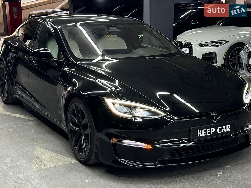 Лифтбек Tesla Model S 2023 в Одессе