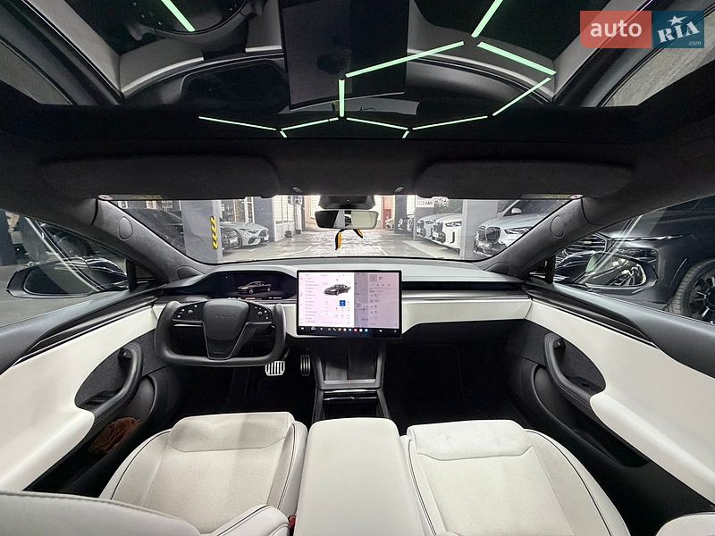 Лифтбек Tesla Model S 2023 в Одессе