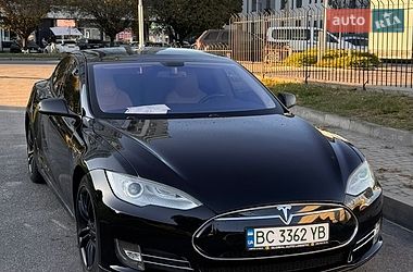 Ліфтбек Tesla Model S 2013 в Першотравенську