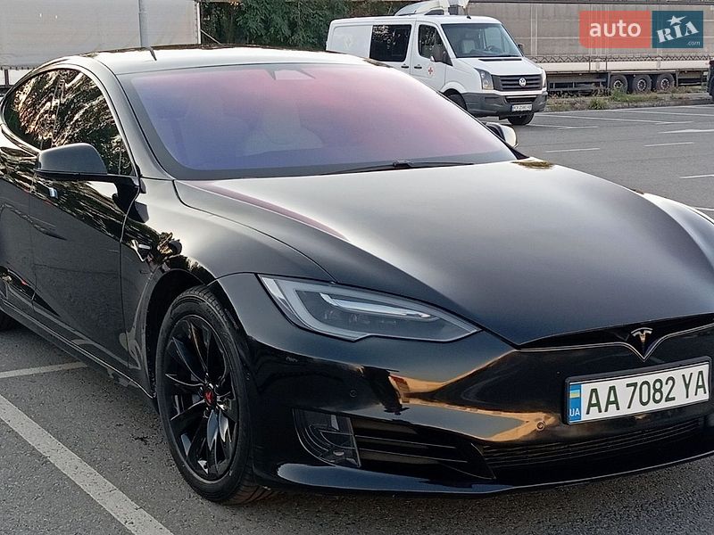 Tesla Model S 2017
