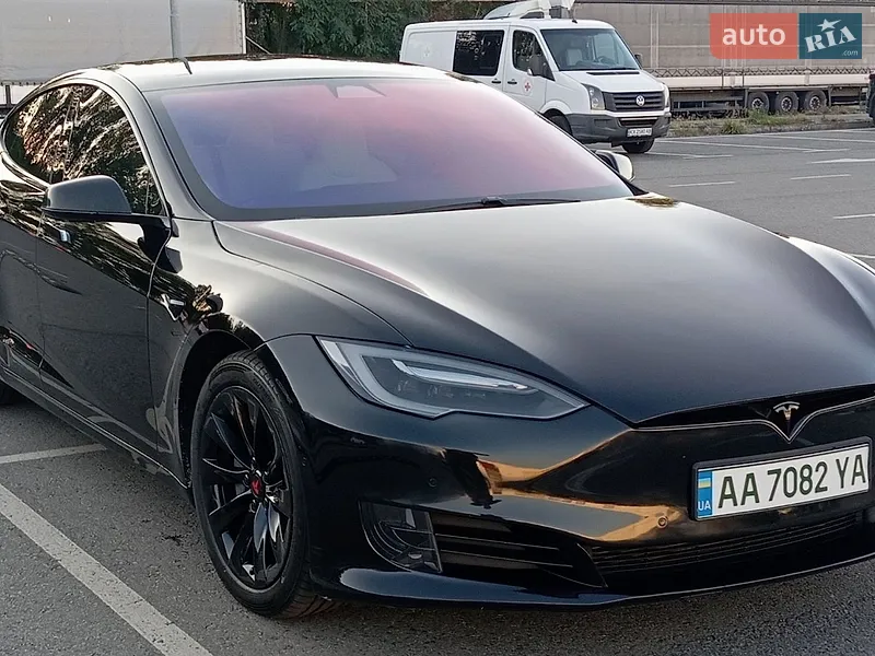 Tesla Model S