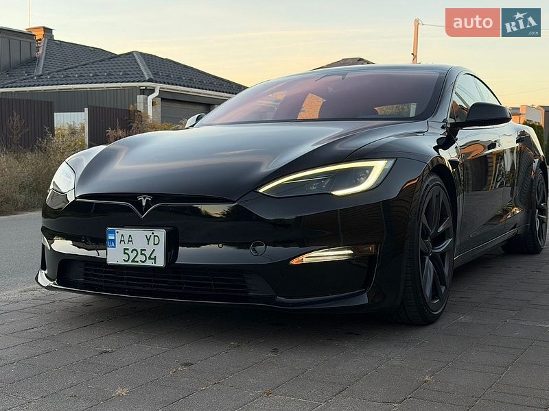 Ліфтбек Tesla Model S 2023 в Києві