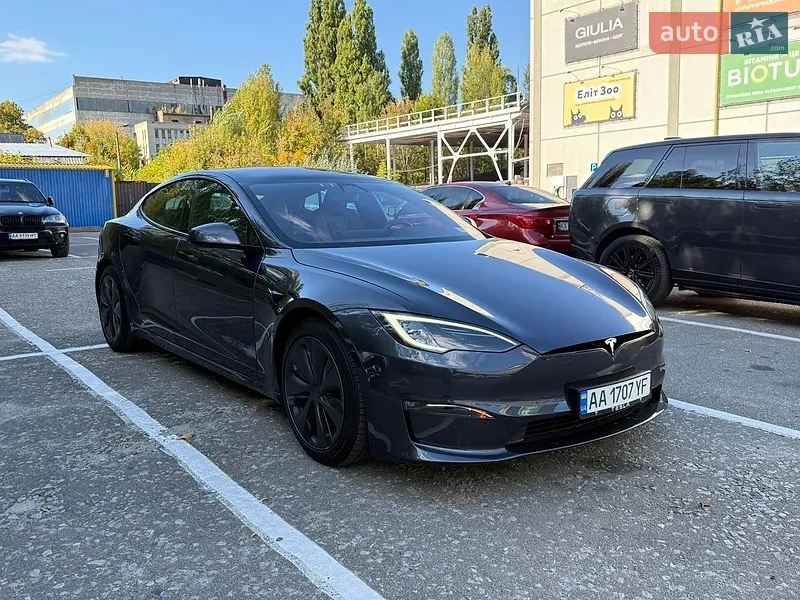 Tesla Model S