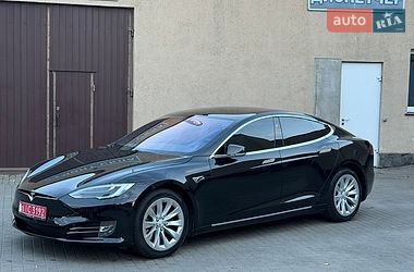 Лифтбек Tesla Model S 2017 в Владимире