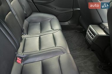 Ліфтбек Tesla Model S 2018 в Ірпені