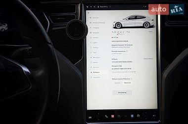 Лифтбек Tesla Model S 2015 в Киеве