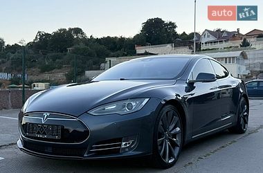 Лифтбек Tesla Model S 2015 в Одессе