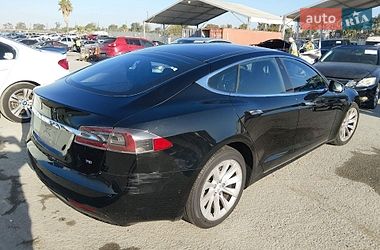 Лифтбек Tesla Model S 2017 в Тернополе