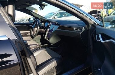 Лифтбек Tesla Model S 2017 в Тернополе