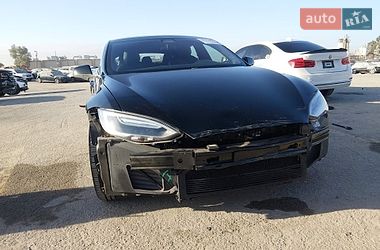 Лифтбек Tesla Model S 2017 в Тернополе