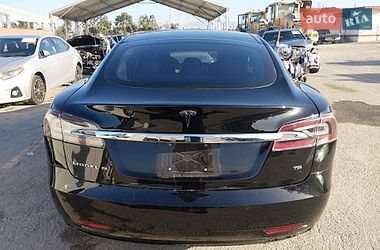 Лифтбек Tesla Model S 2017 в Тернополе