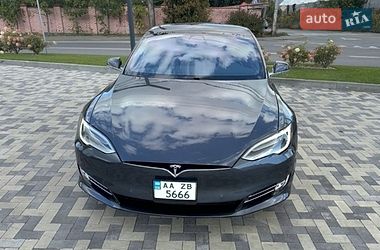 Лифтбек Tesla Model S 2019 в Киеве Лифтбек Tesla Model S 2019 в Киеве