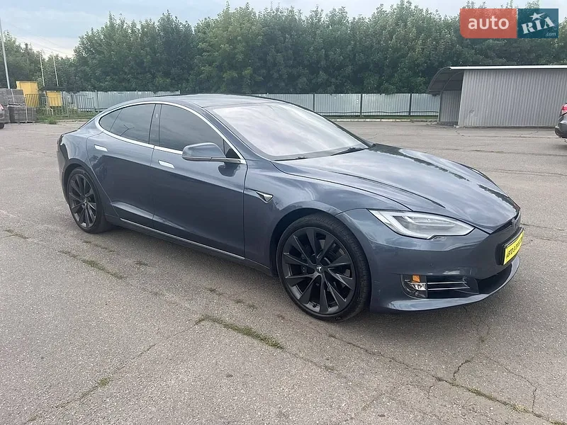 Tesla Model S