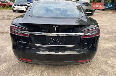 Лифтбек Tesla Model S 2017 в Киеве
