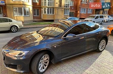 Лифтбек Tesla Model S 2016 в Тернополе фото 2 Лифтбек Tesla Model S 2016 в Тернополе