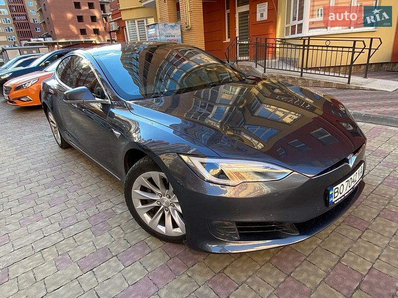 Лифтбек Tesla Model S 2016 в Тернополе фото 3 Лифтбек Tesla Model S 2016 в Тернополе