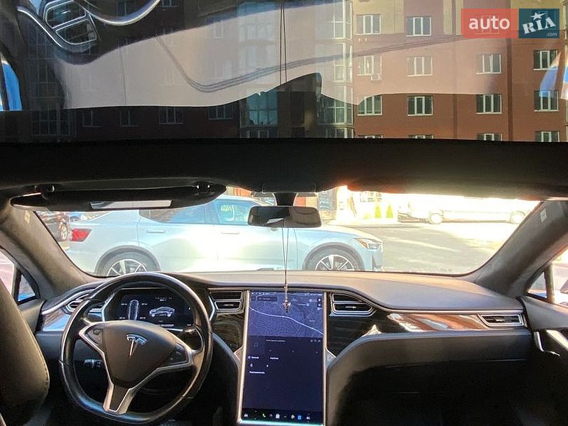 Лифтбек Tesla Model S 2016 в Тернополе фото 9 Лифтбек Tesla Model S 2016 в Тернополе