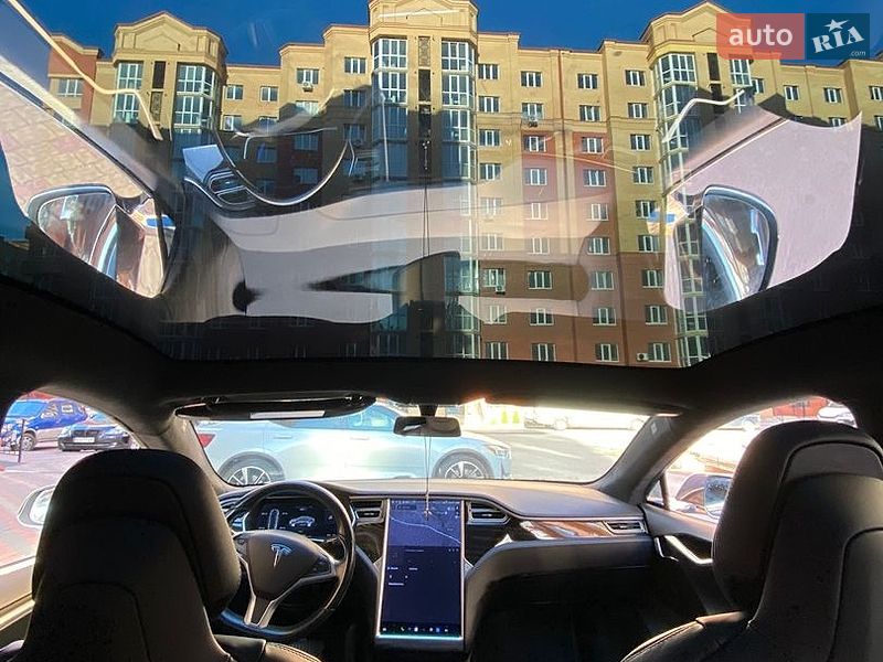 Лифтбек Tesla Model S 2016 в Тернополе фото 11 Лифтбек Tesla Model S 2016 в Тернополе