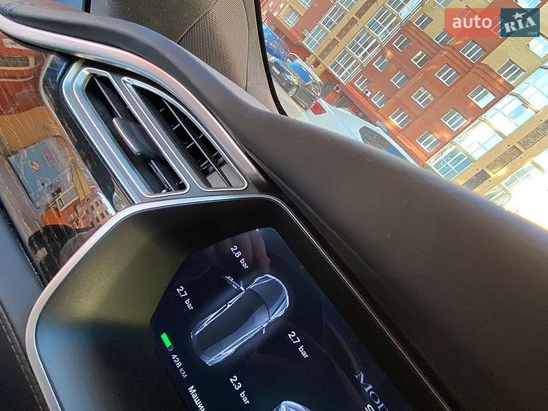 Лифтбек Tesla Model S 2016 в Тернополе фото 12 Лифтбек Tesla Model S 2016 в Тернополе
