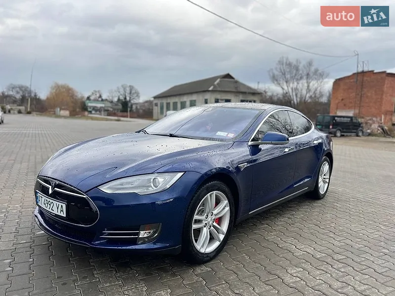 Tesla Model S