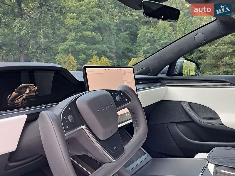 Лифтбек Tesla Model S 2021 в Коломые