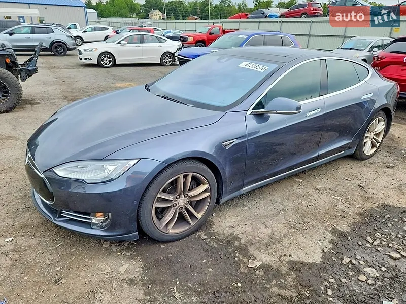 Tesla Model S