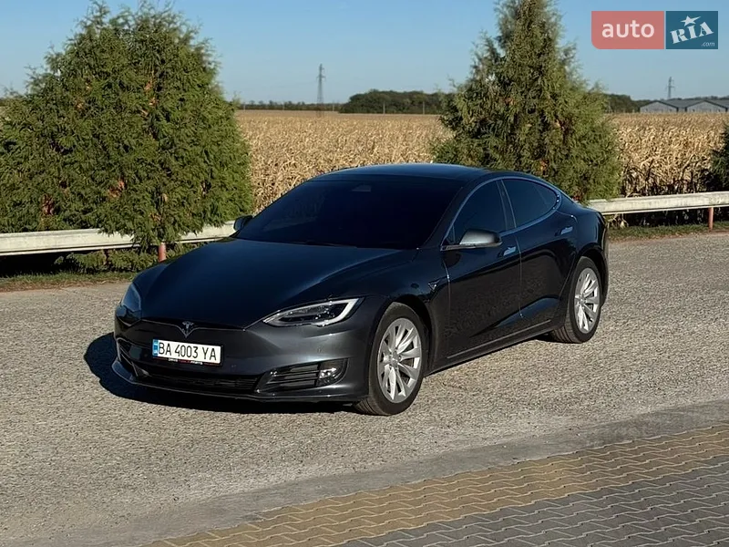 Tesla Model S 2017